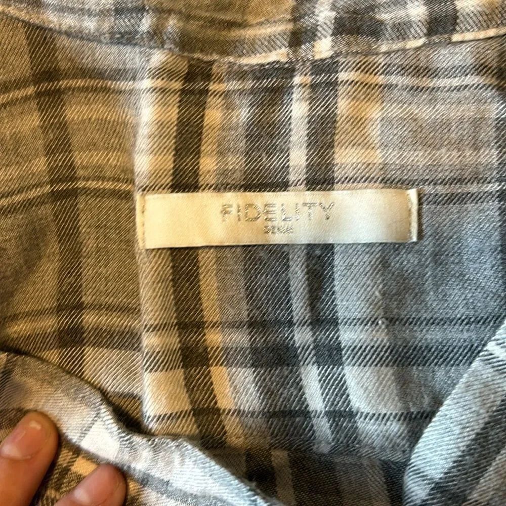 Fidelity button up - Picture 3 of 7